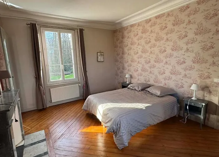 Le Domaine Des Heberges, 15-person With Pool *