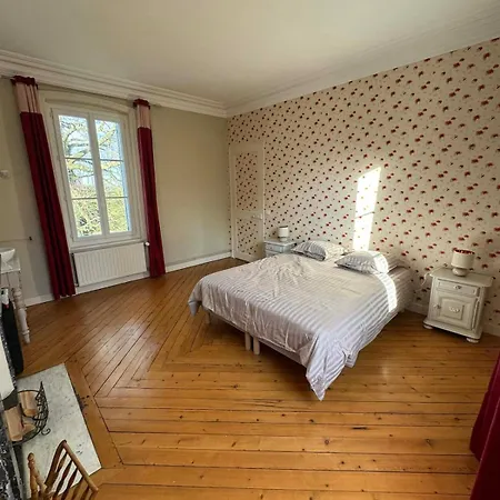 Le Domaine Des Heberges, 15-person With Pool